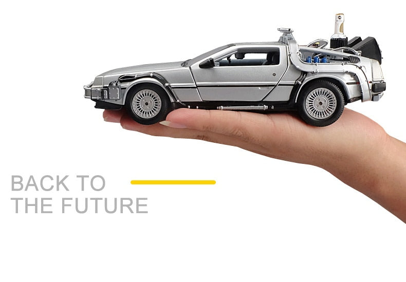 Welly 1:24 Diecast Alloy Model Car DMC-12 delorean back to the future Time Machine Metal Toy Car For Kid Toy Gift Collection